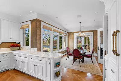 2427 E Lake Of The Isles Parkway, Minneapolis, MN 55405 - Photo 10