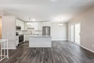 2584 76th St E, Inver Grove Heights, MN 55076 - Photo 14