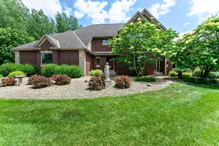 6 Troon Ct, Dellwood, MN 55110 - Photo 2