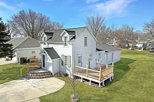 854 Ash Ave, Westbrook, MN 56183 - Photo 1