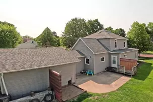 227 E 2nd St, Blue Earth, MN 56013 - Photo 16