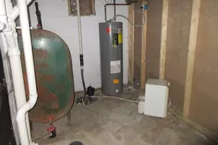 611 15th St N, Moorhead, MN 56560 - Photo 32