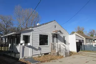 611 15th St N, Moorhead, MN 56560 - Photo 4