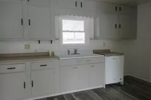 611 15th St N, Moorhead, MN 56560 - Photo 18