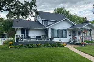 725 12th St S, Benson, MN 56215 - Photo 1