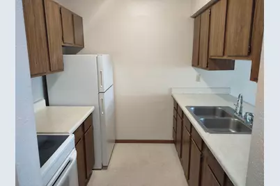 200 Florence Avenue #7, Fulda, MN 56131 - Photo 1