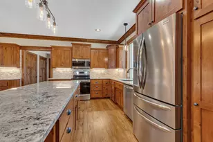 1804 Amblewood Dr, Saint Cloud, MN 56303 - Photo 8