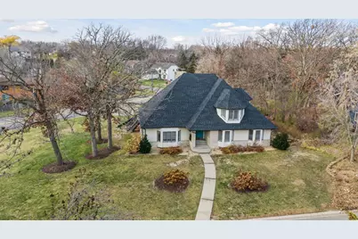 4335 Kirkwood Lane N, Plymouth, MN 55442 - Photo 2