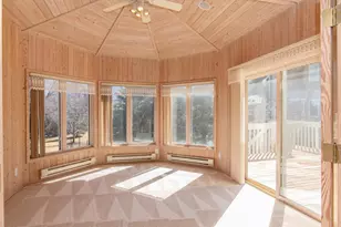 10127 Trotters Path, Eden Prairie, MN 55347 - Photo 8