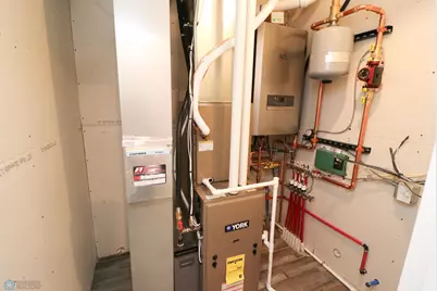 1412 Prairie Lane, Wahpeton,  58075 - Photo 12