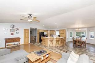 10100 Maple Ln, Detroit Lakes, MN 56501 - Photo 12