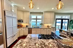 5760 Oakview Ln N, Plymouth, MN 55442 - Photo 16