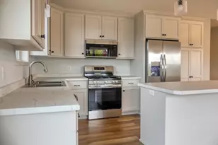 260 Spring St, Osceola, WI 54020 - Photo 6