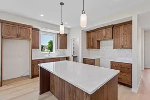 2015 Erie Dr, Northfield, MN 55057 - Photo 4