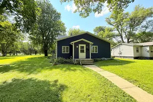 709 Kingman St, Montevideo, MN 56265 - Photo 1