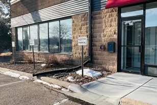 1890 Wooddale Dr, Woodbury, MN 55125 - Photo 1