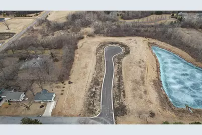 245 10th Avenue NE, Hutchinson, MN 55350 - Photo 4