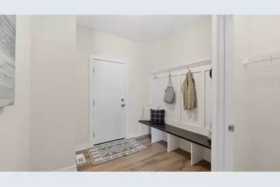 1513 Creekwood Drive, New Richmond, WI 54017 - Photo 12