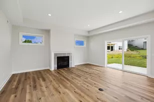 704 Kraewood Dr, Northfield, MN 55057 - Photo 8