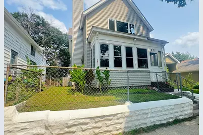 277 E Morton Street E, Saint Paul, MN 55107 - Photo 1