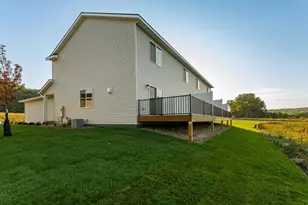 1113 Century Village Ln NE, Rochester, MN 55906 - Photo 20