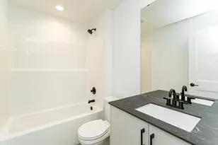 1105 Century Village Ln NE, Rochester, MN 55906 - Photo 16