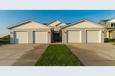 1109 Century Village Lane NE, Rochester, MN 55906 - Photo 2