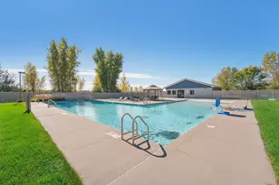 902 Crane Hill Trail, Hudson, WI 54016 - Photo 4