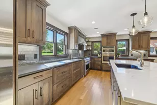 902 Crane Hill Trail, Hudson, WI 54016 - Photo 20