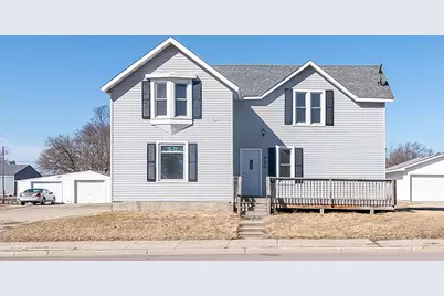 910 State Street S, Waseca, MN 56093 - Photo 1