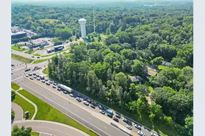 4512 Williston Road, Minnetonka, MN 55345 - Photo 2