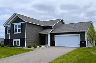 521 Douglas Dr S, Annandale, MN 55302 - Photo 2