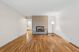 5224 W 70th St, Edina, MN 55439 - Photo 4