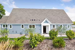 3725 Queensland Ln N, Plymouth, MN 55446 - Photo 38