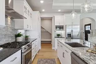 3725 Queensland Ln N, Plymouth, MN 55446 - Photo 12