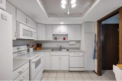 4710 58th Avenue N #219, Crystal, MN 55429 - Photo 4