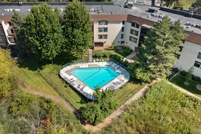 4710 58th Avenue N #219, Crystal, MN 55429 - Photo 12