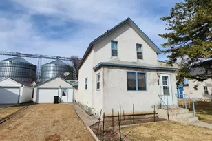 208 2nd Ave W, Lamberton, MN 56152 - Photo 1