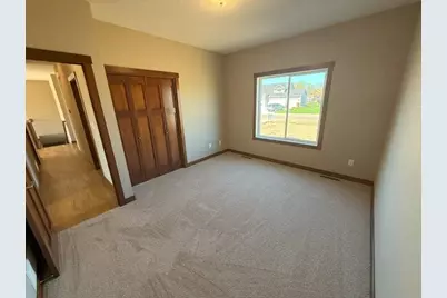 1306 18th Street NE, Austin, MN 55912 - Photo 10