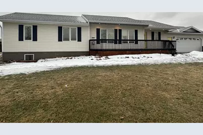 306 7th Street SW, Roseau, MN 56751 - Photo 4