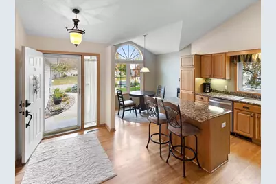 6708 Chadwick Drive, Savage, MN 55378 - Photo 4