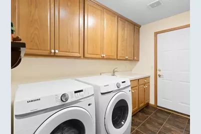 6708 Chadwick Drive, Savage, MN 55378 - Photo 18