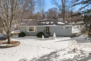 4401 Morris Ln, Bloomington, MN 55437 - Photo 4