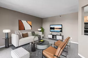 78 10th St E, Saint Paul, MN 55101 - Photo 1