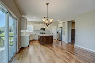 4764 Ashton Curve, Woodbury, MN 55129 - Photo 4