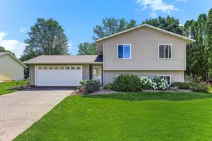 10517 Aquila Ave S, Bloomington, MN 55438 - Photo 24