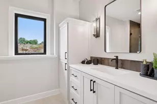 592 Harbor Ct, Shoreview, MN 55126 - Photo 52