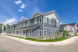 5889 41st St S, Fargo, ND 58104 - Photo 2