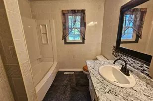 1810 Michaelle Ln, Albert Lea, MN 56007 - Photo 10