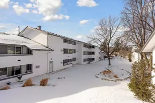 8262 Fremont Ave S, Bloomington, MN 55420 - Photo 16